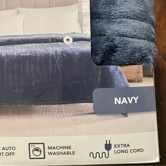*NEW* Berkshire Heated Blanket - King Size - Picture 4 of 11